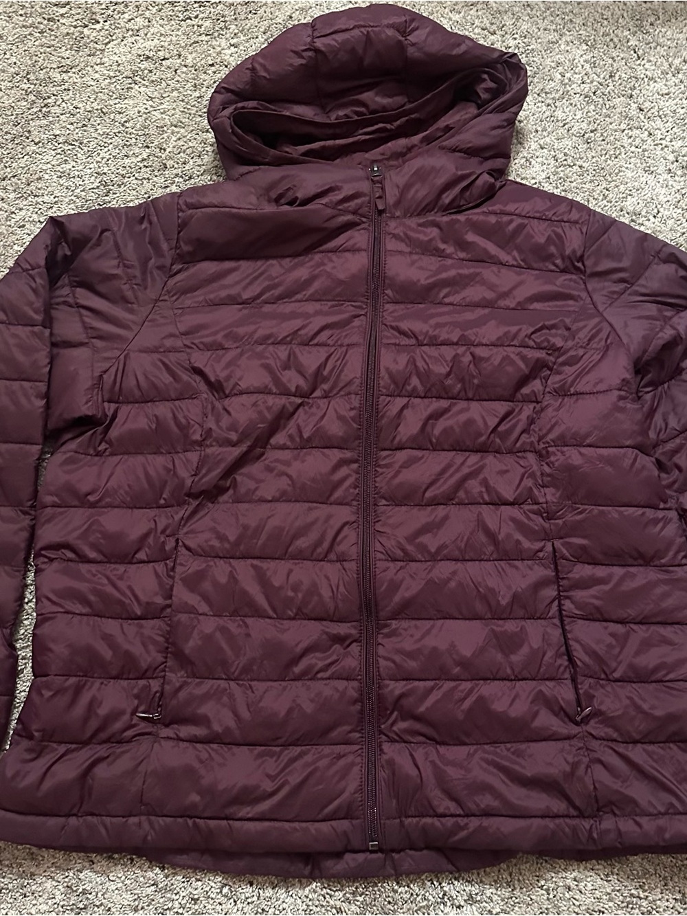 #197 Amazon Essentials Women's Lightweight Water-Resistant Packable Hood Puffer